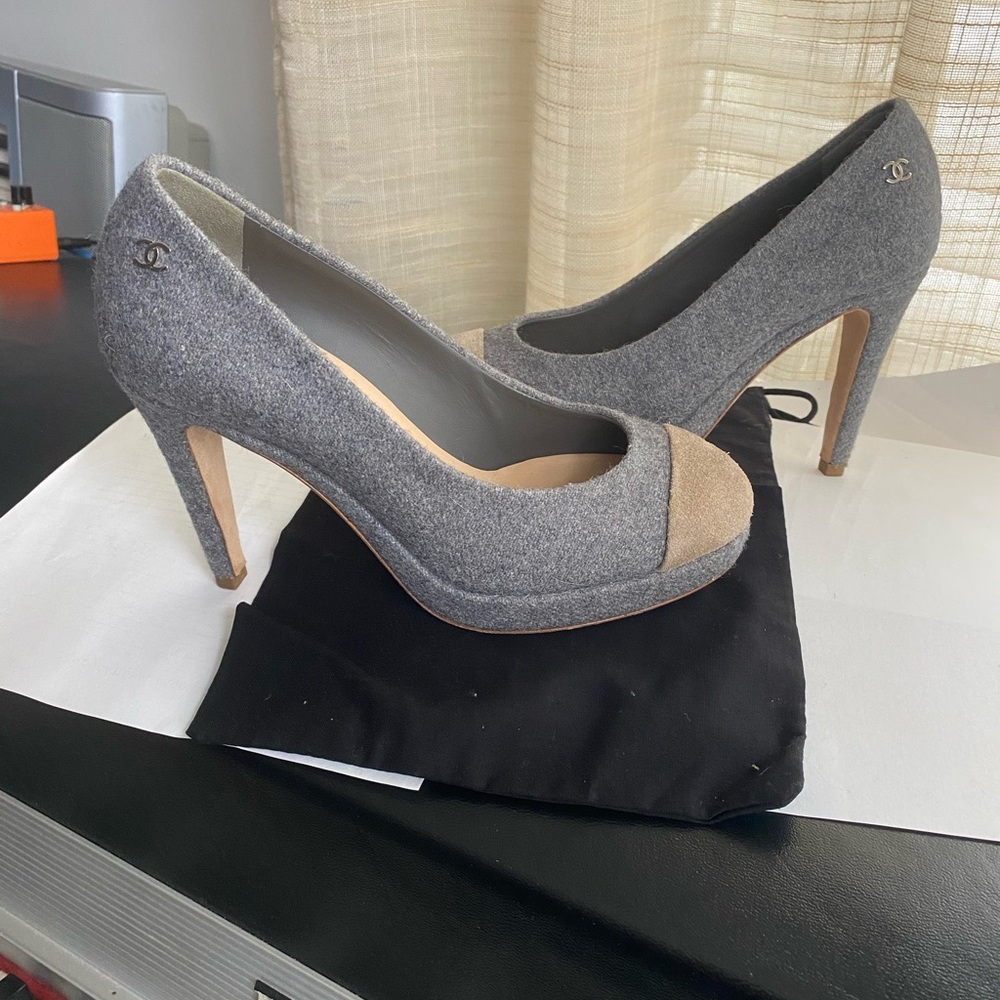 Chanel wool grey tan toe cap suede pumps 36-6 heels platforms clogs sandals mule